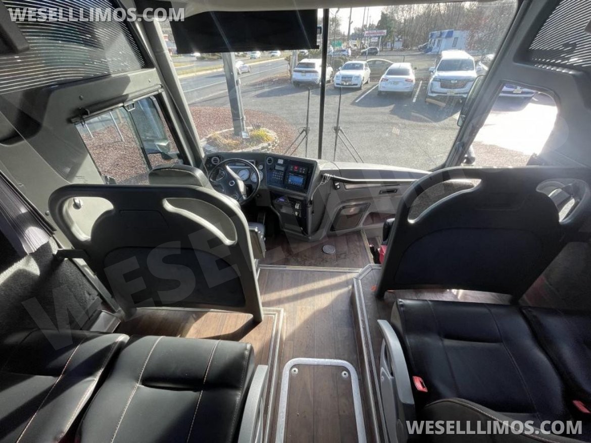Photo of Motorcoach for sale: 2016 Freightliner Caio 40&quot; by Freightliner