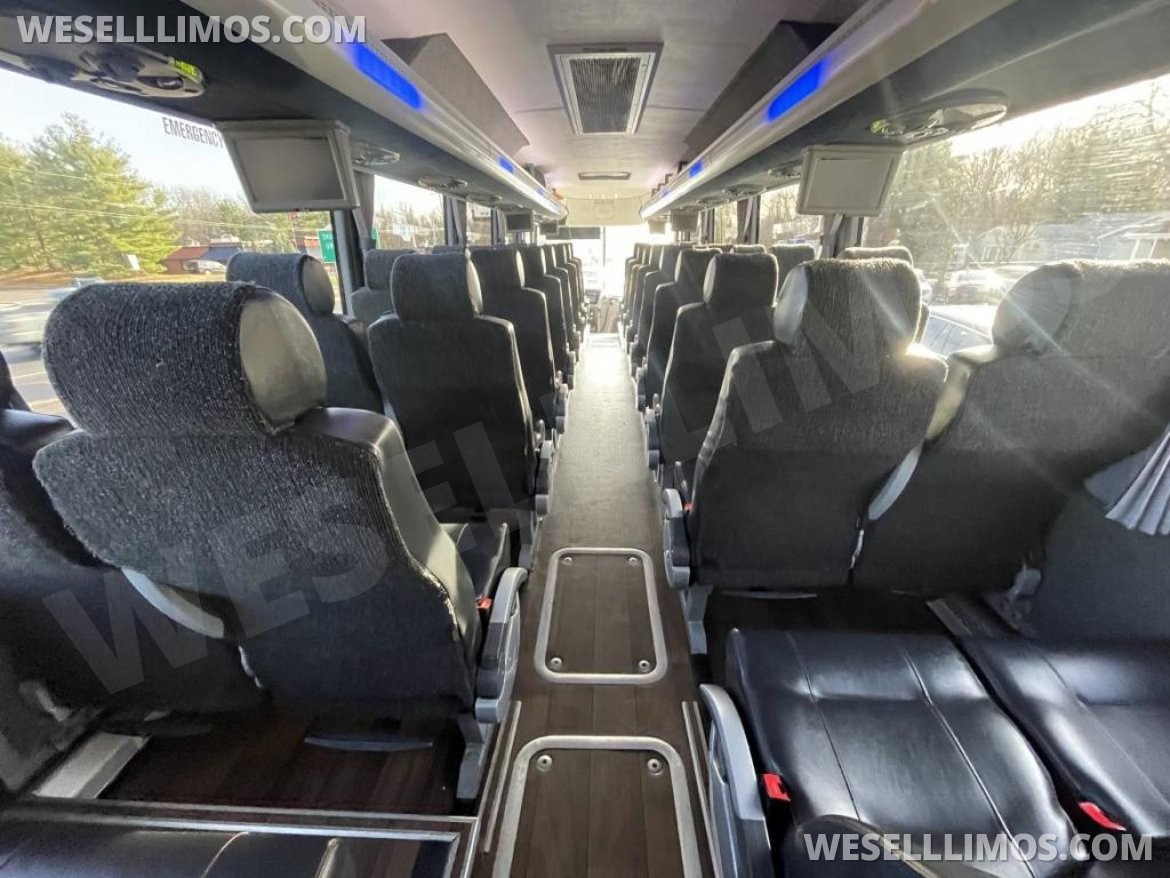 Photo of Motorcoach for sale: 2016 Freightliner Caio 40&quot; by Freightliner