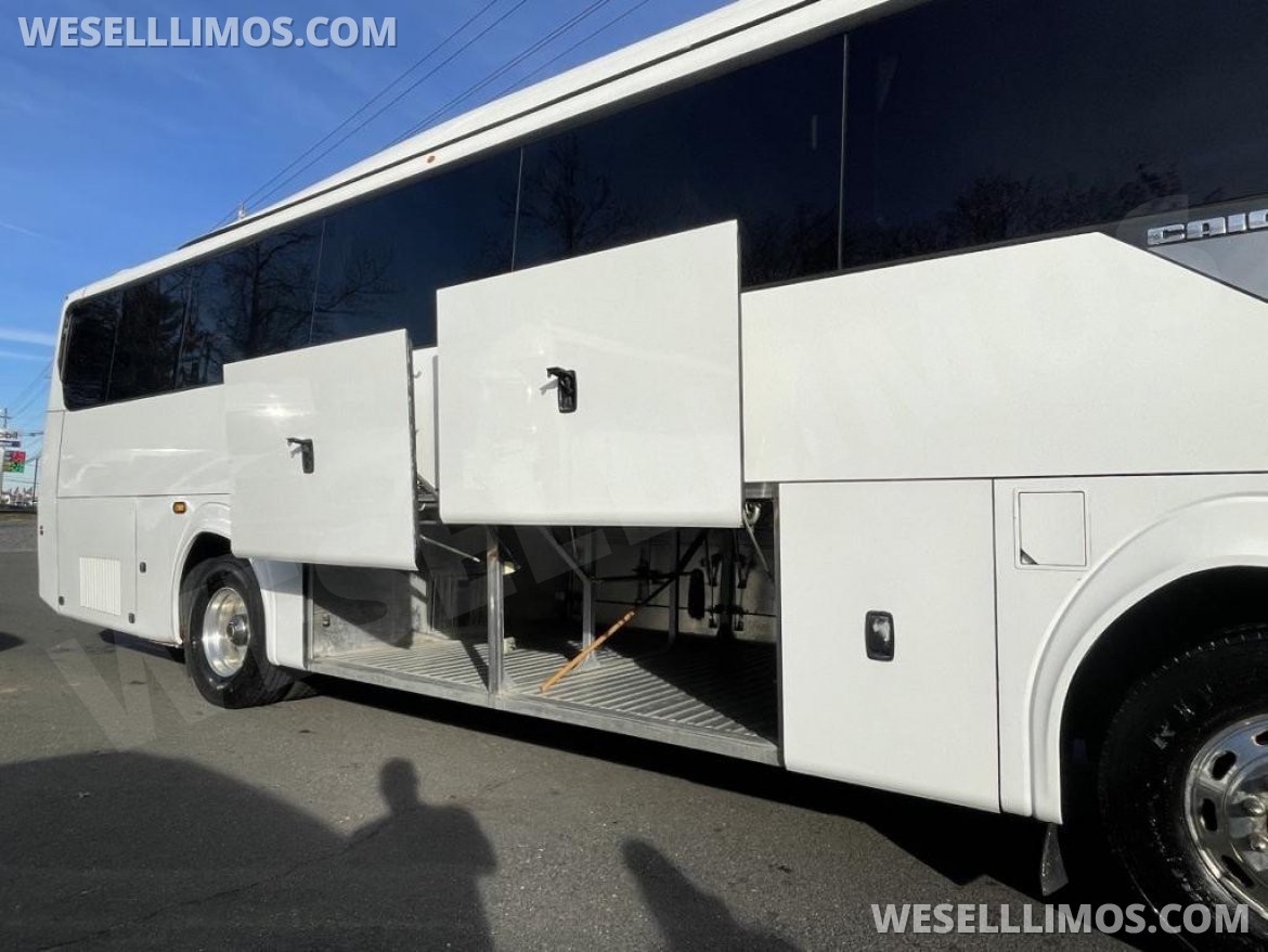 Photo of Motorcoach for sale: 2016 Freightliner Caio 40&quot; by Freightliner