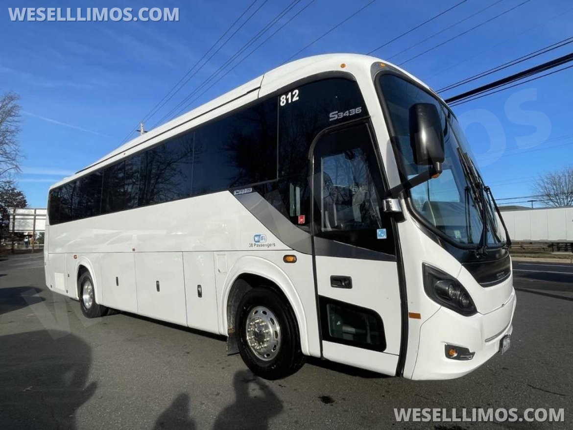 Photo of Motorcoach for sale: 2016 Freightliner Caio 40&quot; by Freightliner