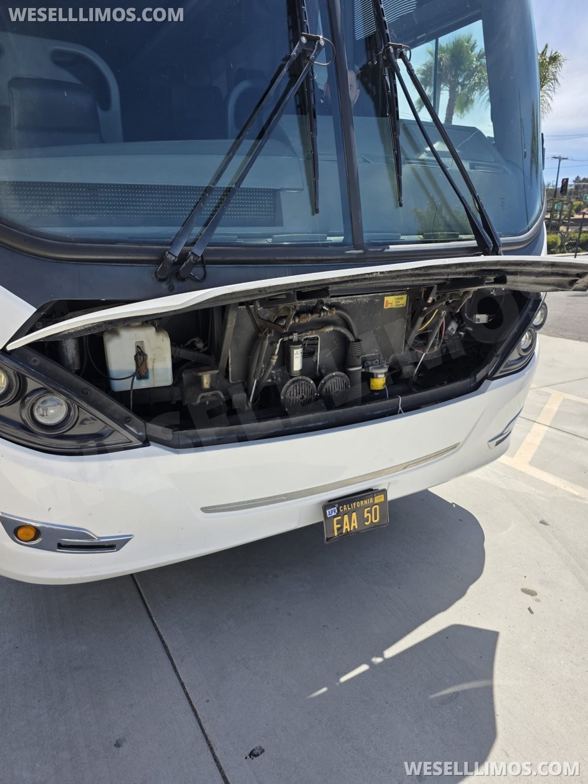 Photo of Motorcoach for sale: 2016 Freightliner Caio 40&quot; by Freightliner