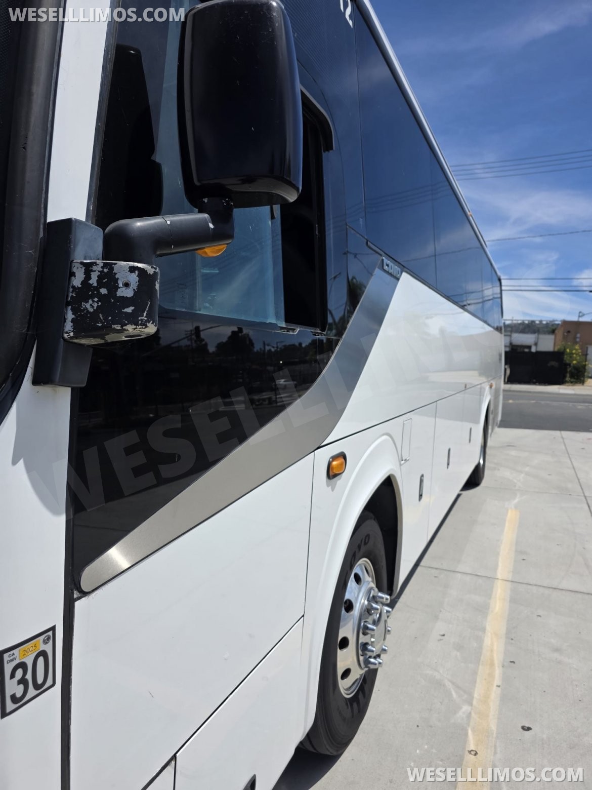Photo of Motorcoach for sale: 2016 Freightliner Caio 40&quot; by Freightliner