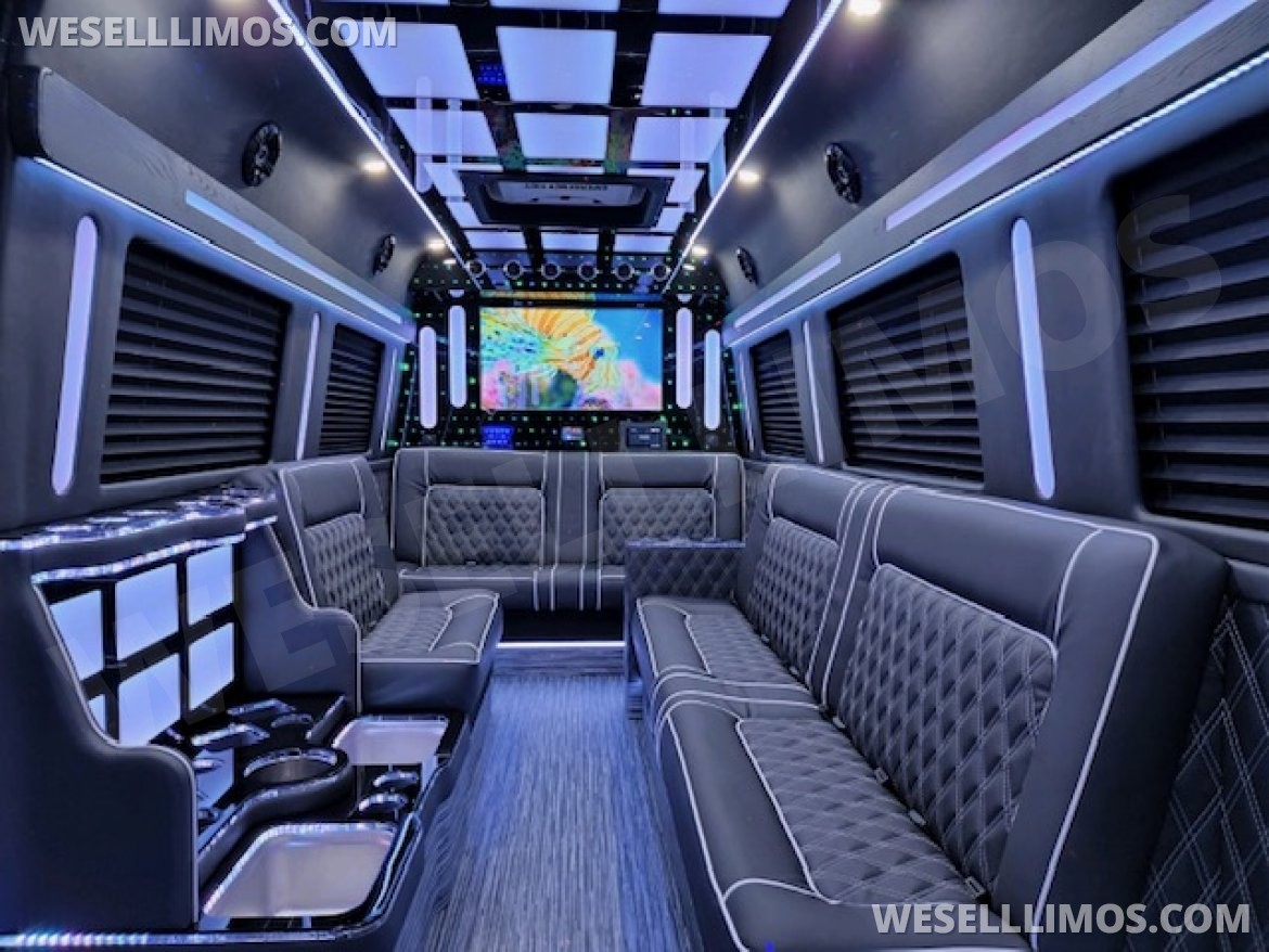 Photo of Sprinter for sale: 2022 Mercedes-Benz 3500 by Global
