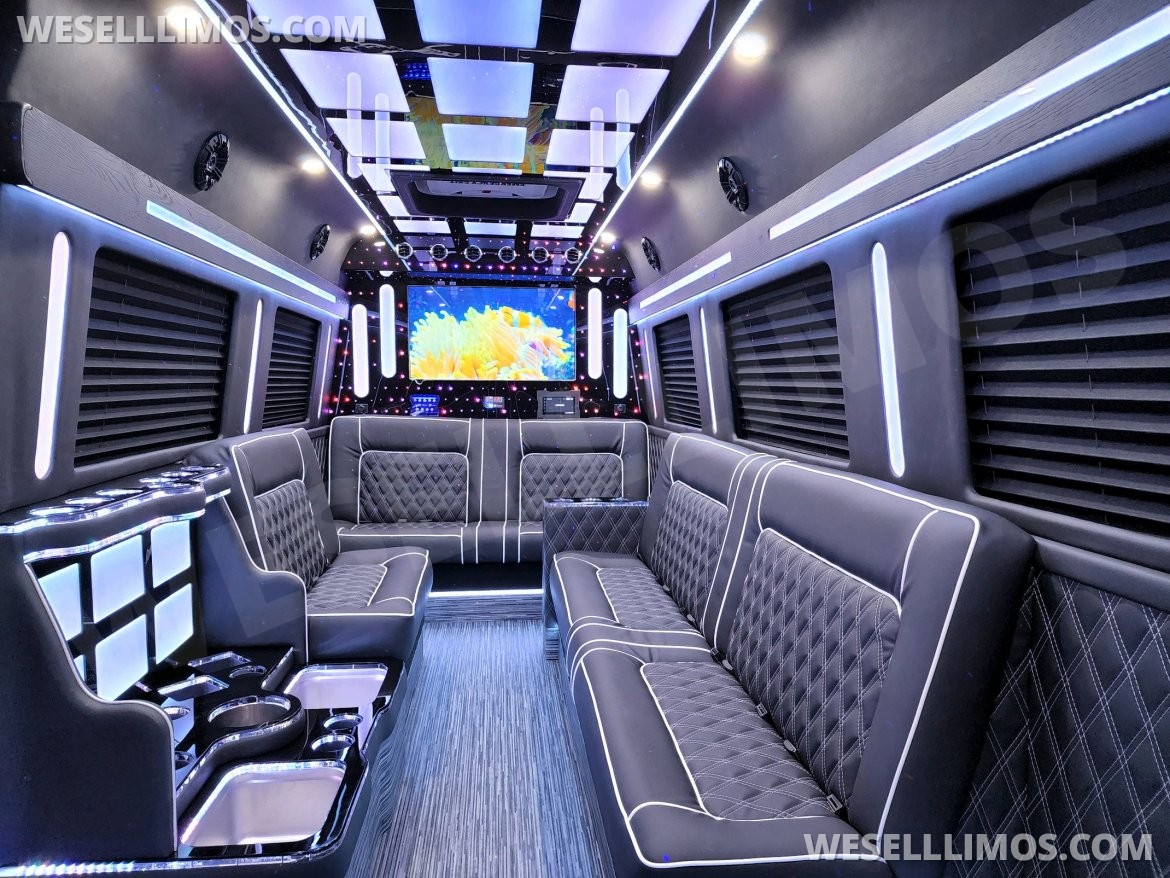 Photo of Sprinter for sale: 2022 Mercedes-Benz 3500 by Global