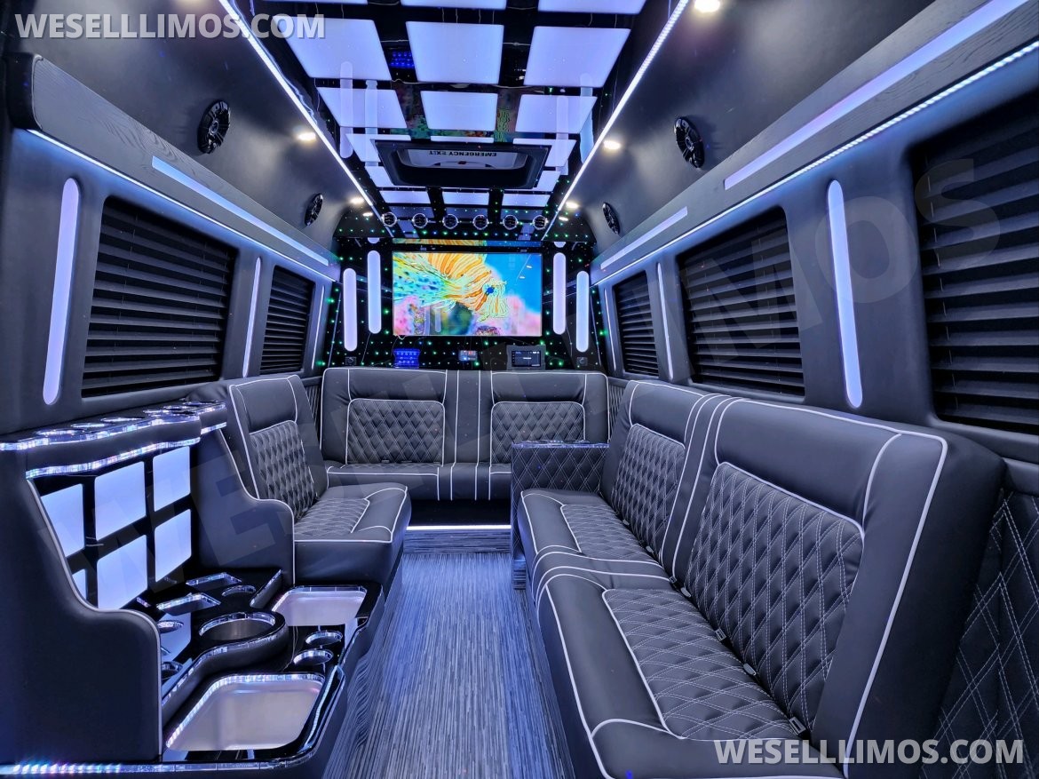 Photo of Sprinter for sale: 2022 Mercedes-Benz 3500 by Global