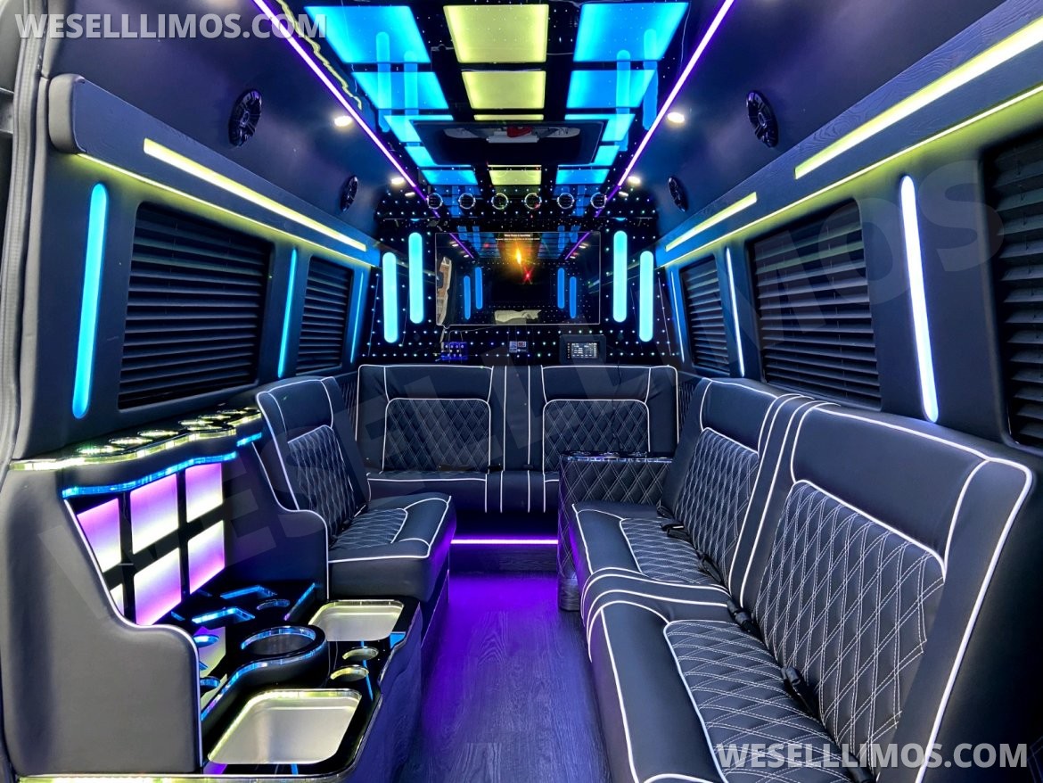 Photo of Sprinter for sale: 2022 Mercedes-Benz 3500 by Global