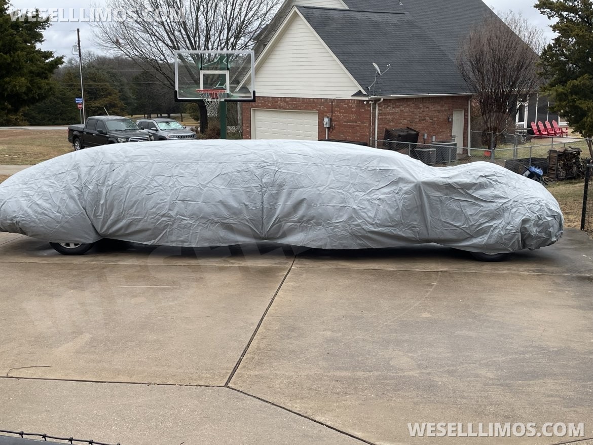 Photo of Limousine for sale: 2005 Lincoln Town Car 120 in. 120&quot; by Lincoln