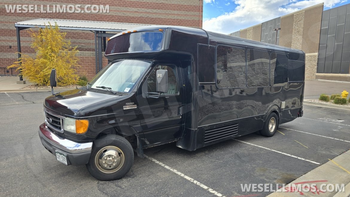 Photo of Limo Bus for sale: 2006 Ford E450 by Westwind Coach