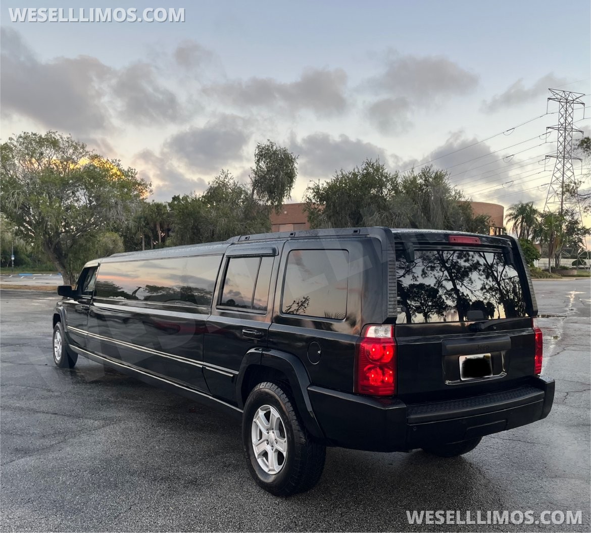 Photo of SUV Stretch for sale: 2007 Jeep Commander by Tiffany