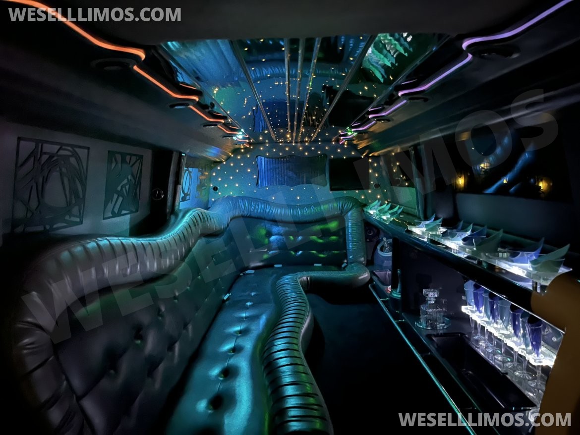 Photo of SUV Stretch for sale: 2007 Jeep Commander by Tiffany