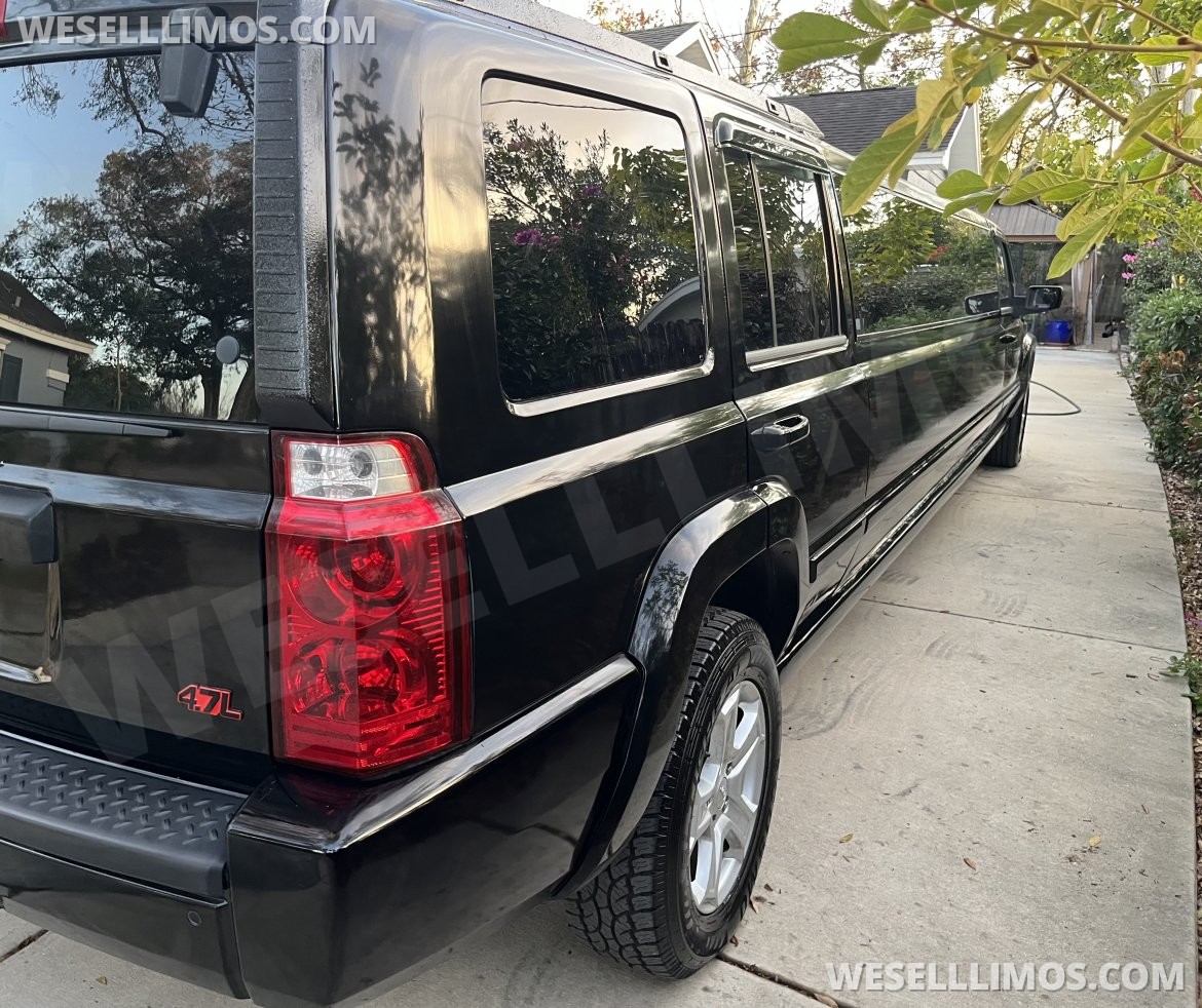Photo of SUV Stretch for sale: 2007 Jeep Commander 328" by Tiffany