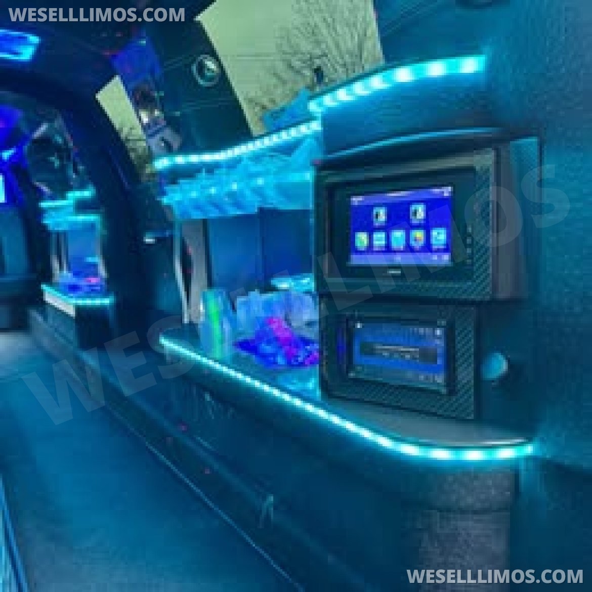 Photo of Limousine for sale: 2019 Lincoln Continental 180&quot; by limos by moonlight