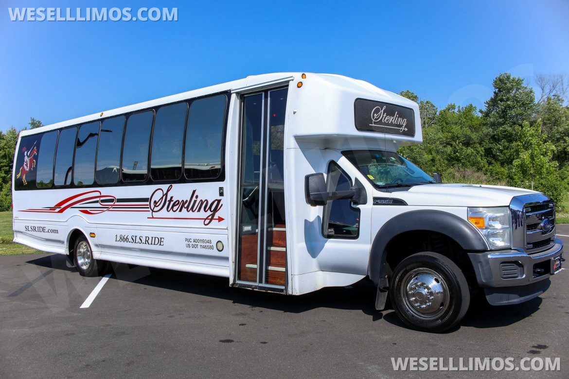 Shuttle Bus for sale: 2015 Ford F550 by TURTLE TOP