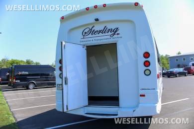 2015 Turtle Top Ford F550 Shuttle Bus - 29 passenger - Shuttle Bus for Sale in NEWTOWN, PA - Photo 3