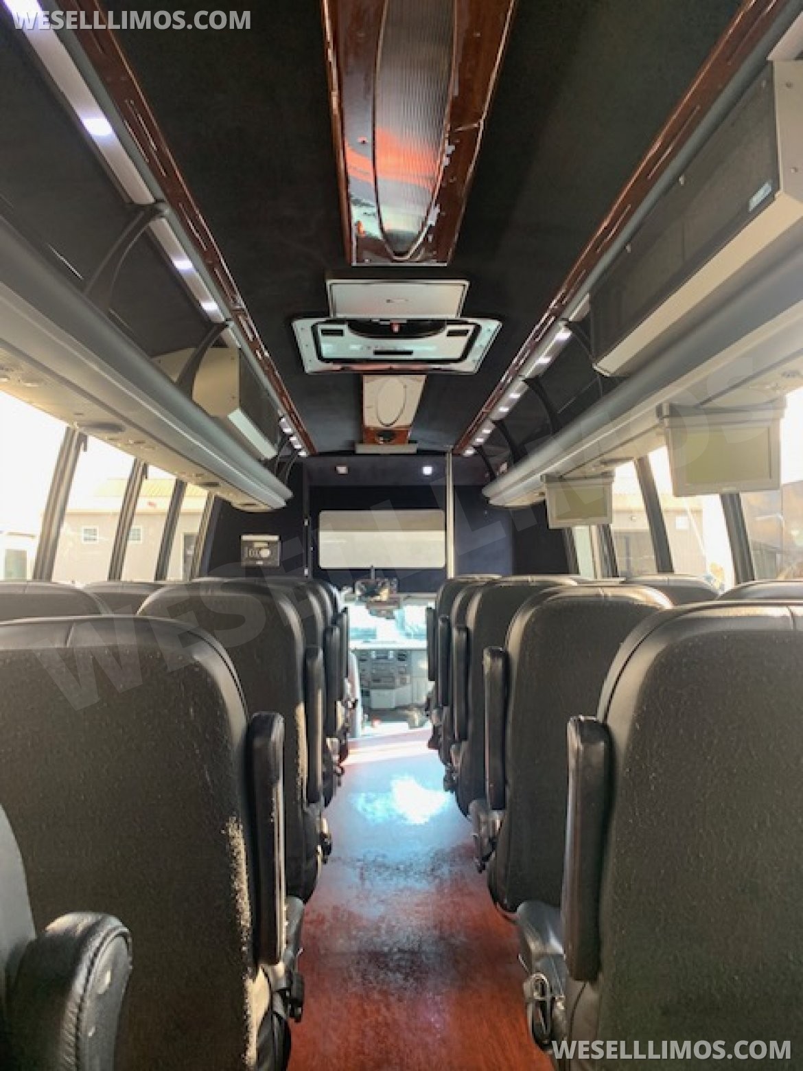 Photo of Shuttle Bus for sale: 2015 Ford F550 by TURTLE TOP