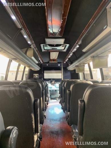 2015 Turtle Top Ford F550 Shuttle Bus - 29 passenger - Shuttle Bus for Sale in NEWTOWN, PA - Photo 8