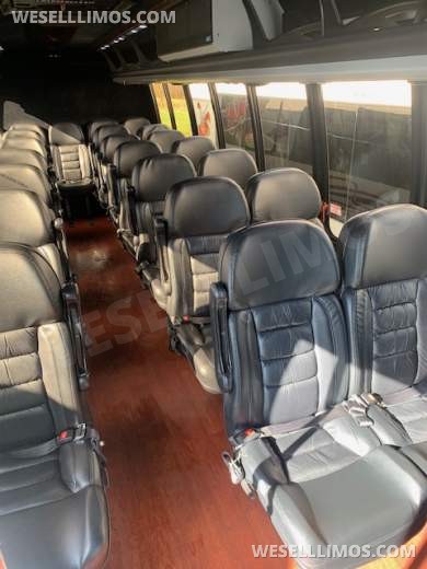 2015 Turtle Top Ford F550 Shuttle Bus - 29 passenger - Shuttle Bus for Sale in NEWTOWN, PA - Photo 9