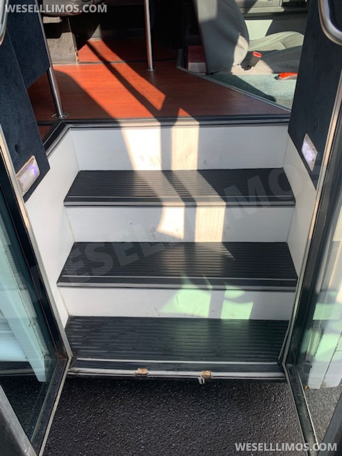 Photo of Shuttle Bus for sale: 2015 Ford F550 by TURTLE TOP