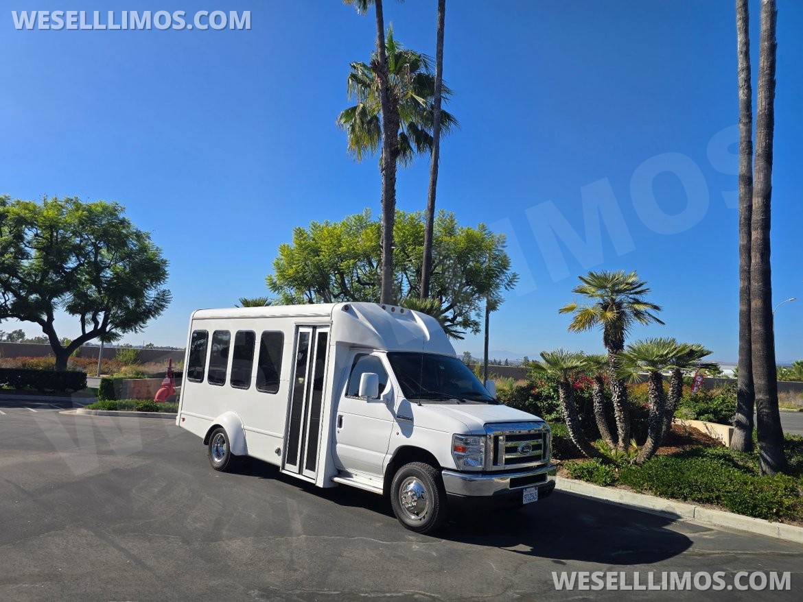 Limo Bus for sale: 2017 Ford E450 360&quot; by SMC