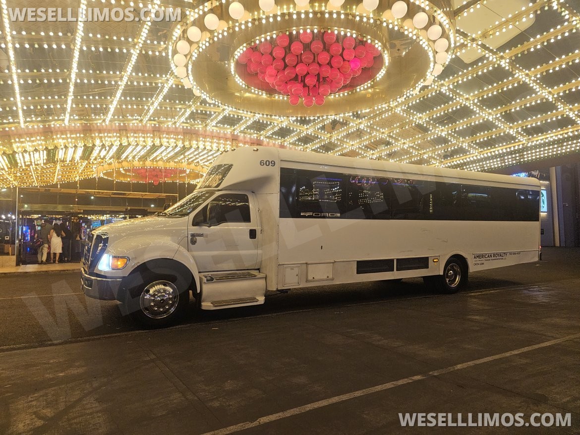 Photo of Limo Bus for sale: 2012 Ford Ford F650 SUPERDUTY by Glaval