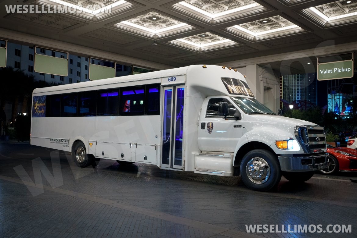 Photo of Limo Bus for sale: 2012 Ford Ford F650 SUPERDUTY by Glaval