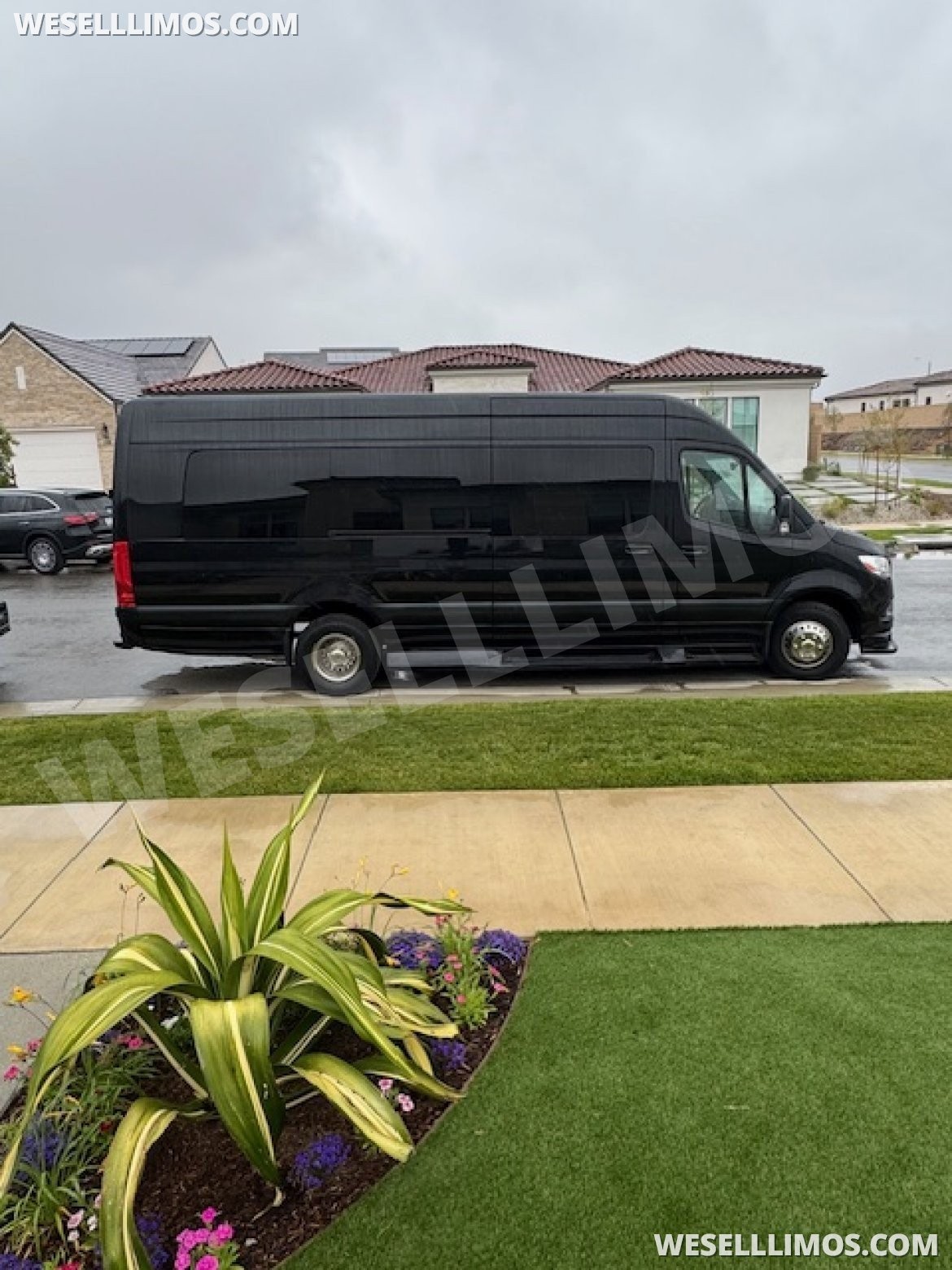Photo of CEO SUV Mobile Office for sale: 2023 Mercedes-Benz Sprinter CEO by Global Motor Coach