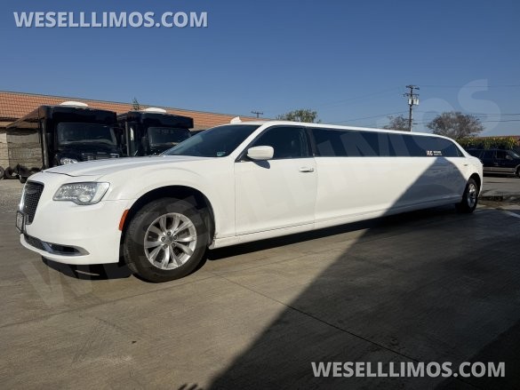2015 Chrysler 300 Limousine for Sale in Buena Park, CA - Main Photo