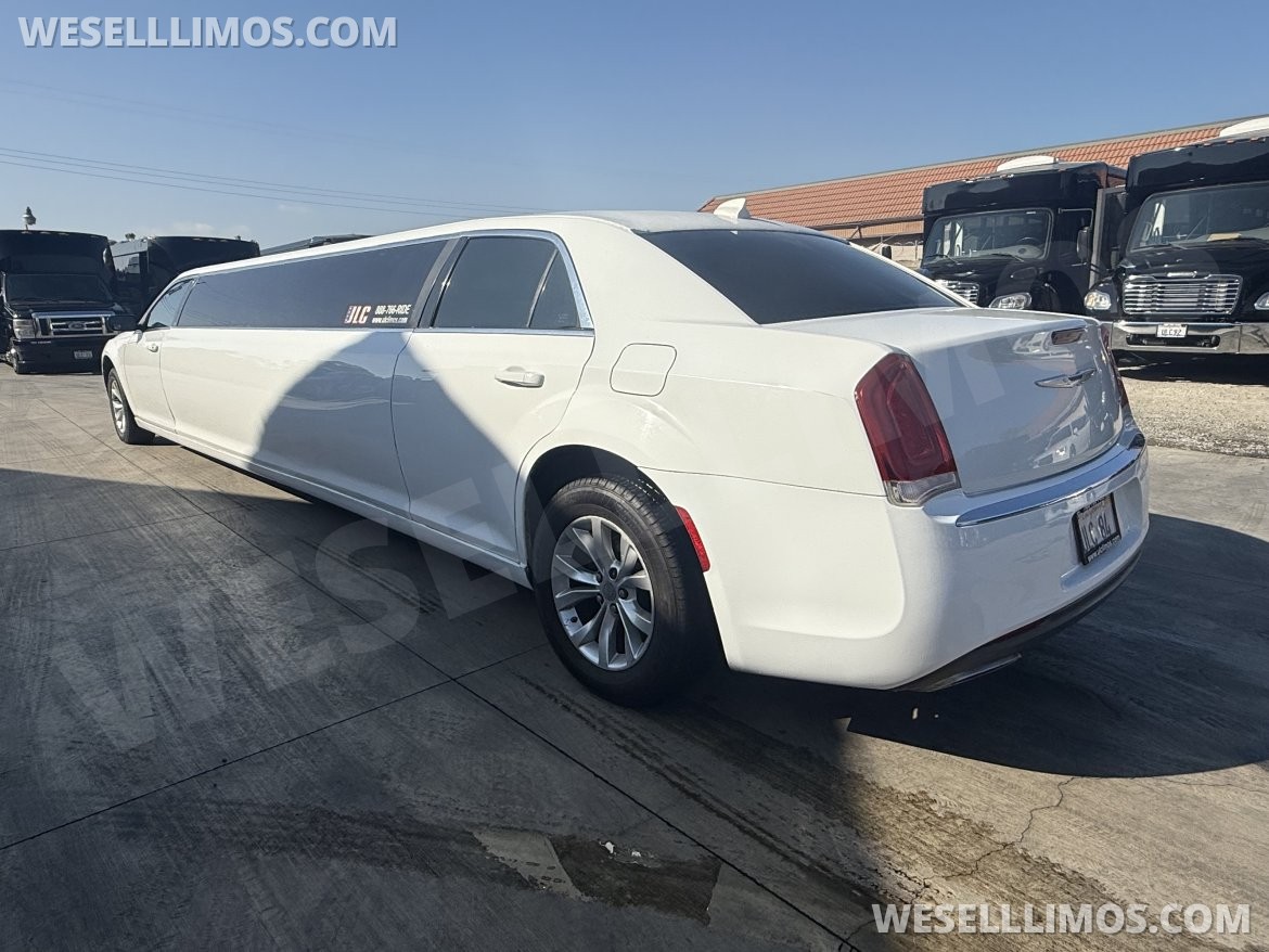 Photo of Limousine for sale: 2015 Chrysler 300 30&quot; by Tiffany
