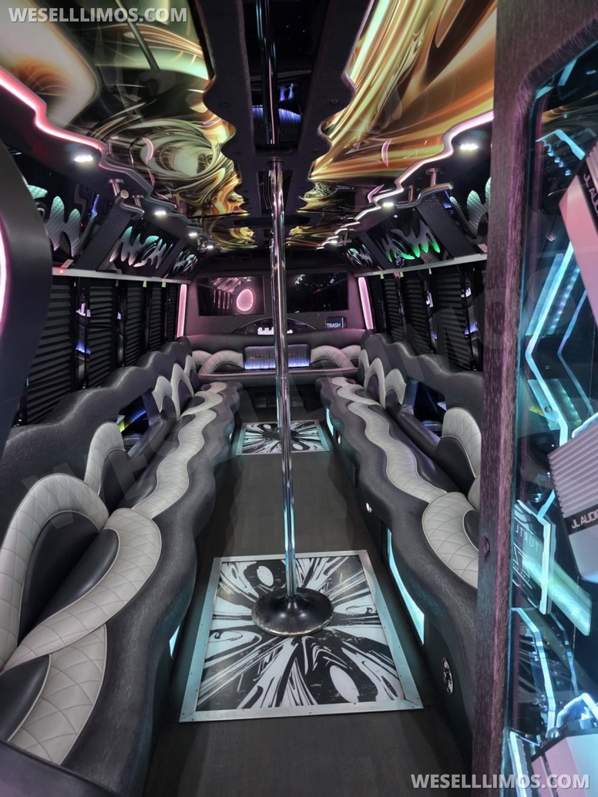 Limo Bus for sale: 2015 Ford F550 Limo bus 33&quot; by Turtle Top