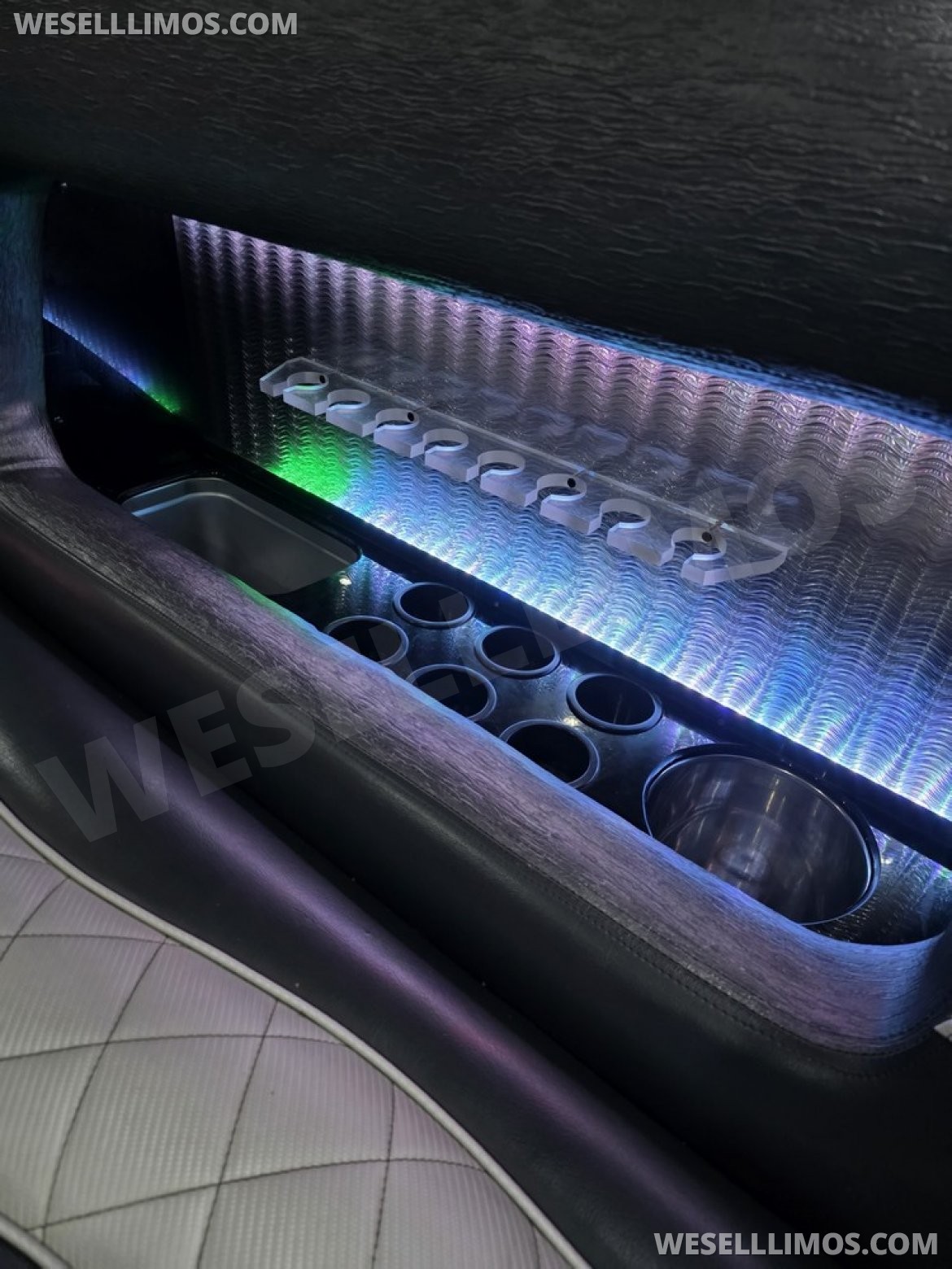 Photo of Limo Bus for sale: 2015 Ford F550 Limo bus 33&quot; by Turtle Top