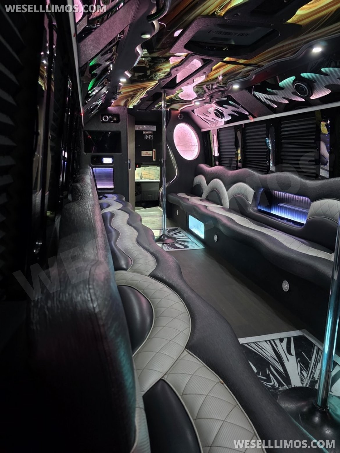Photo of Limo Bus for sale: 2015 Ford F550 Limo bus 33&quot; by Turtle Top