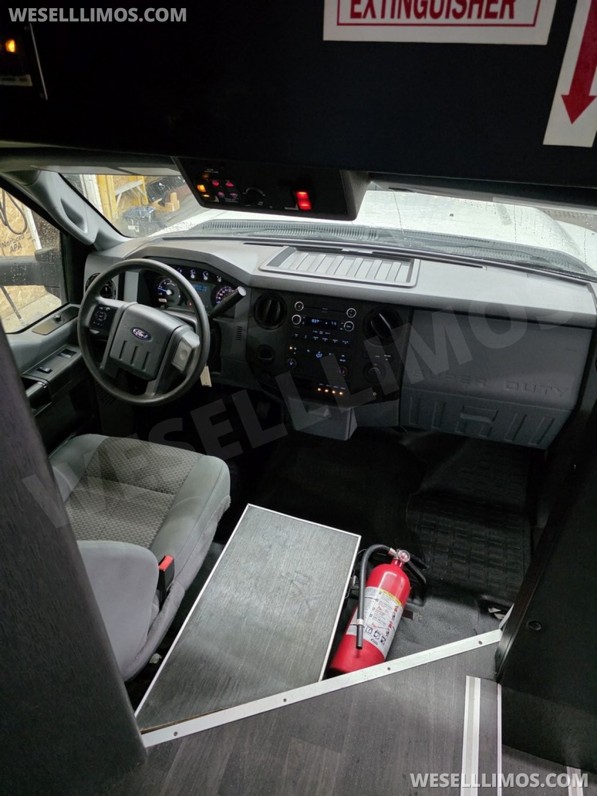 Photo of Limo Bus for sale: 2015 Ford F550 Limo bus 33&quot; by Turtle Top