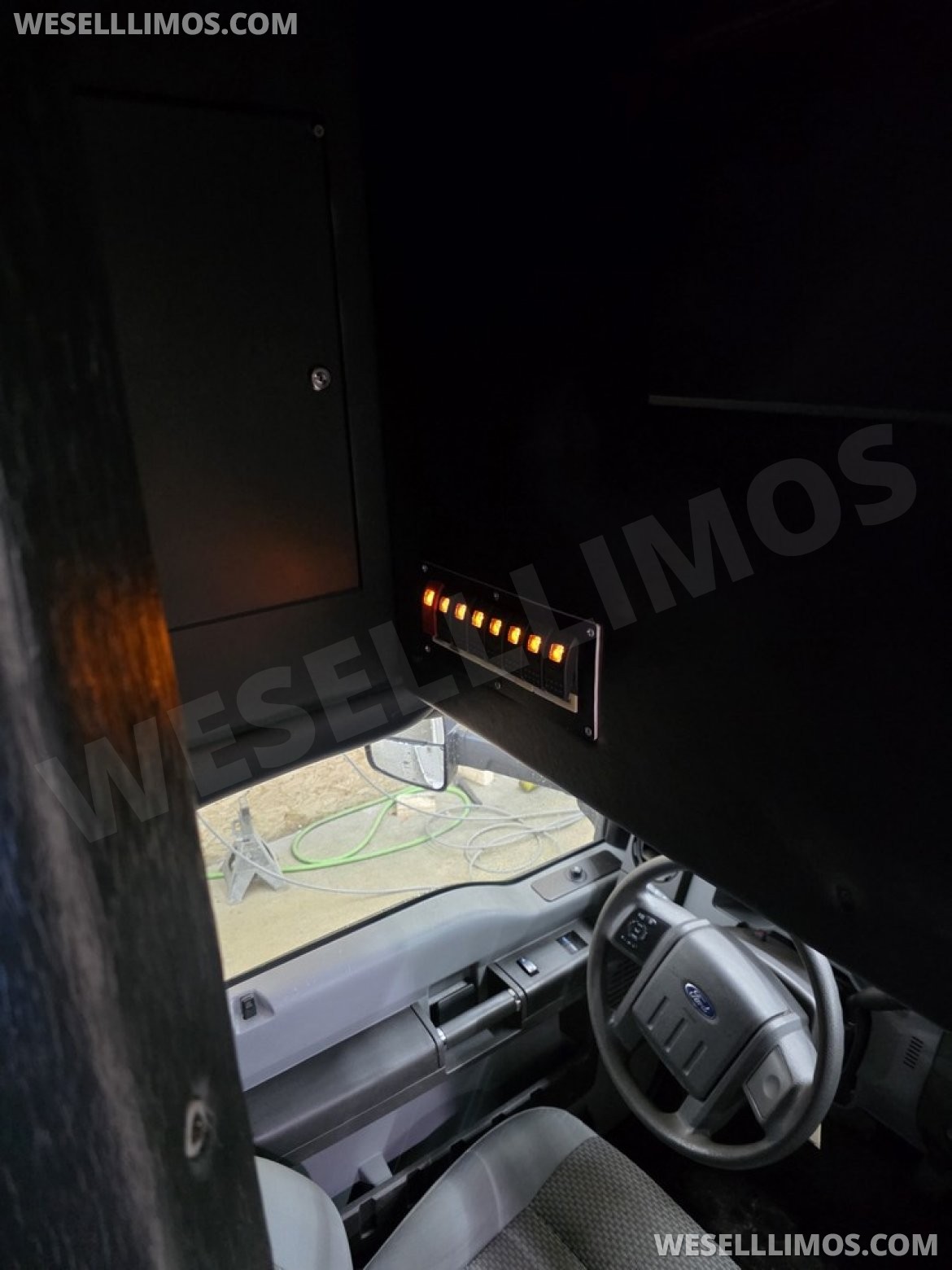 Photo of Limo Bus for sale: 2015 Ford F550 Limo bus 33&quot; by Turtle Top