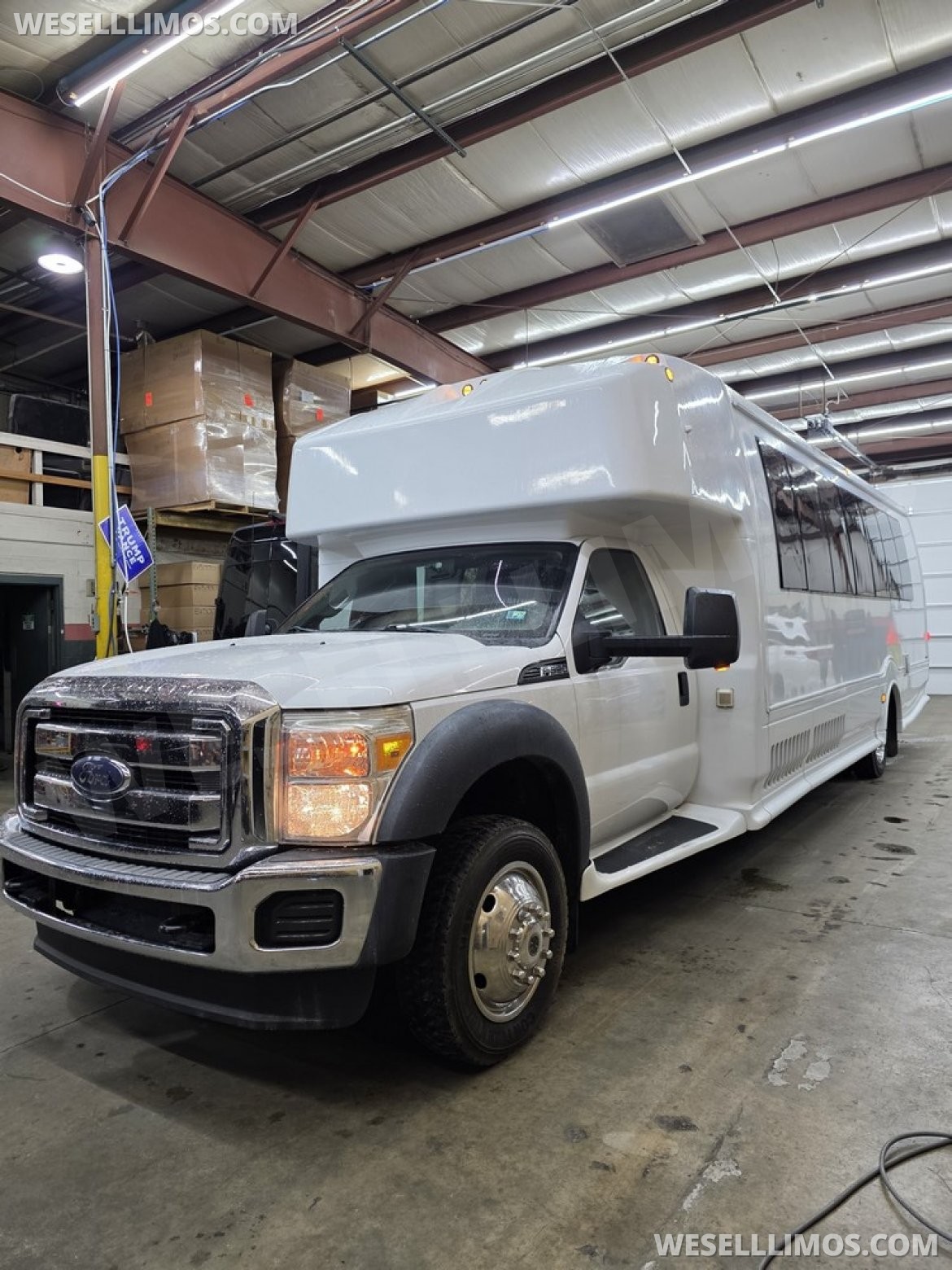 Photo of Limo Bus for sale: 2015 Ford F550 Limo bus 33&quot; by Turtle Top