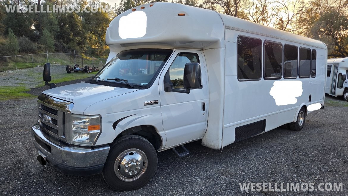 Shuttle Bus for sale: 2015 Ford E450 by Starcraft
