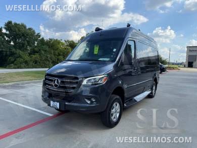 2025 Mercedes-Benz Heritage FD2 AWD Sprinter for Sale in Cypress, TX - Photo 2
