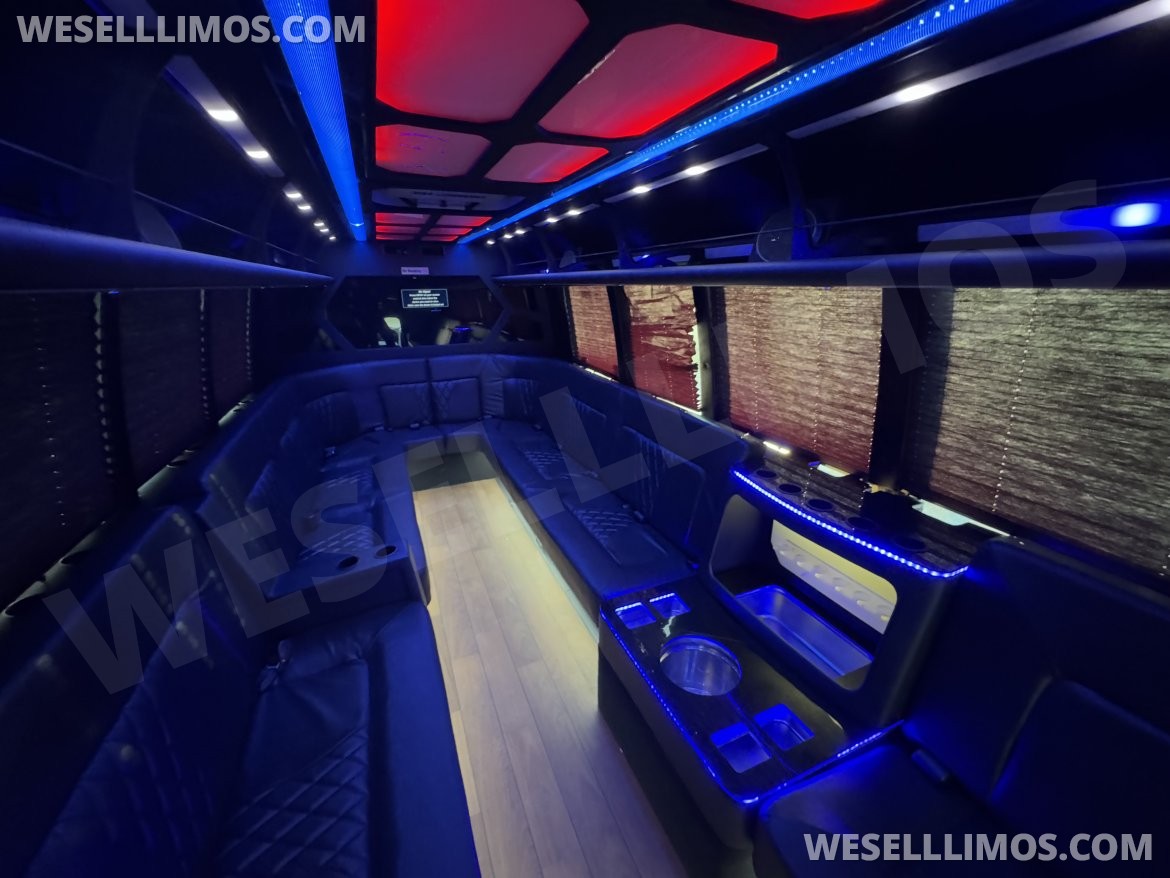 Photo of Limo Bus for sale: 2015 Ford 28 Pass Limo Bus 33&quot; by First Class Coachworks