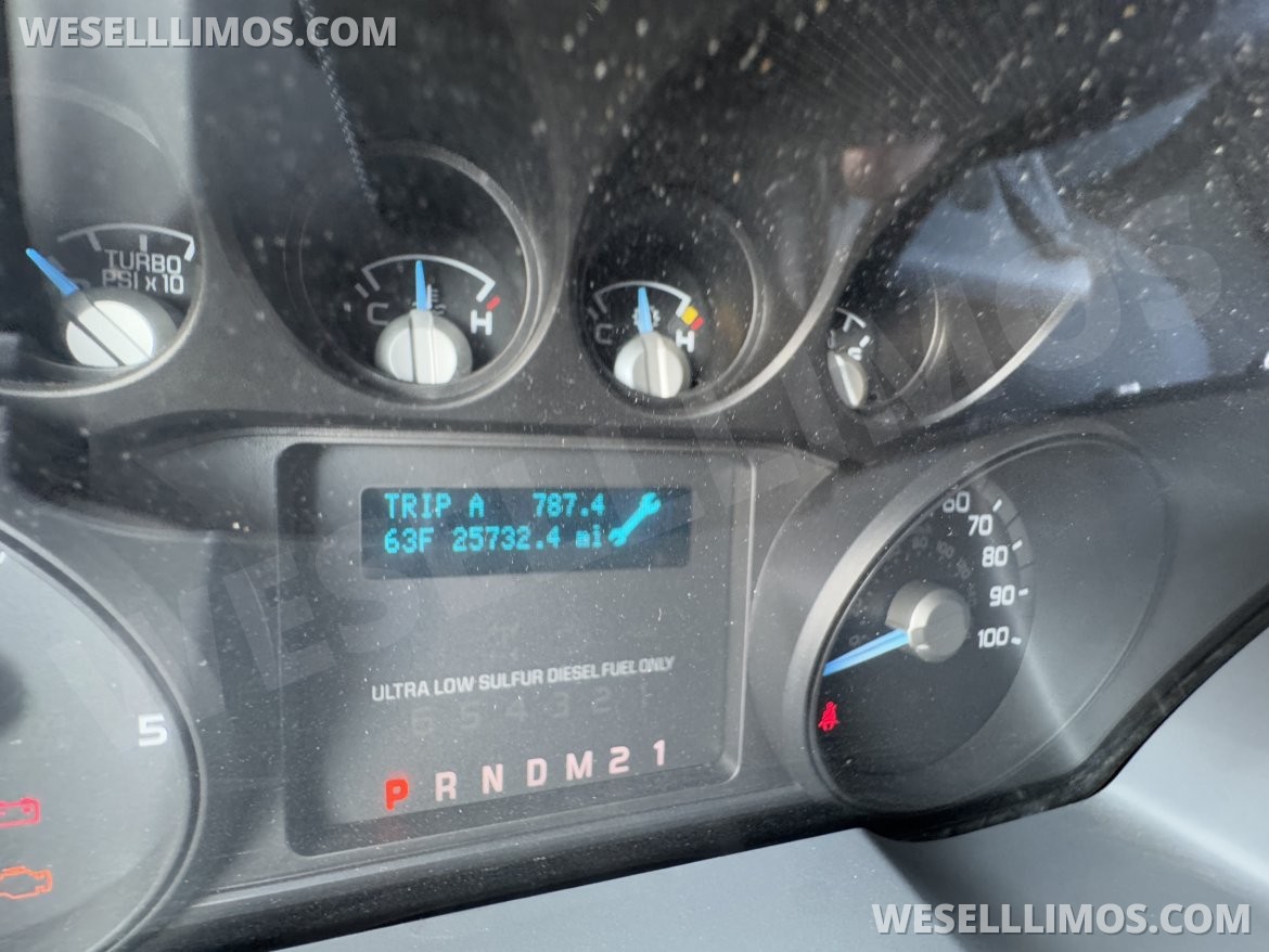 Photo of Limo Bus for sale: 2015 Ford 28 Pass Limo Bus 33&quot; by First Class Coachworks