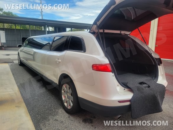 2015 Lincoln Mkt Limousine for Sale in Orlando, FL - Main Photo