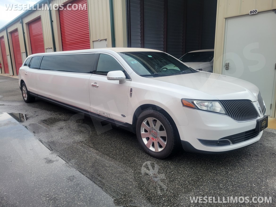 Photo of Limousine for sale: 2015 Lincoln Mkt 28&quot; by Royale
