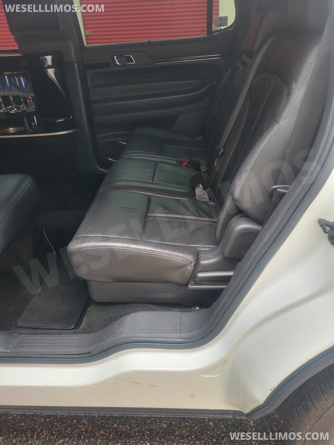 Photo of Limousine for sale: 2015 Lincoln Mkt 28&quot; by Royale