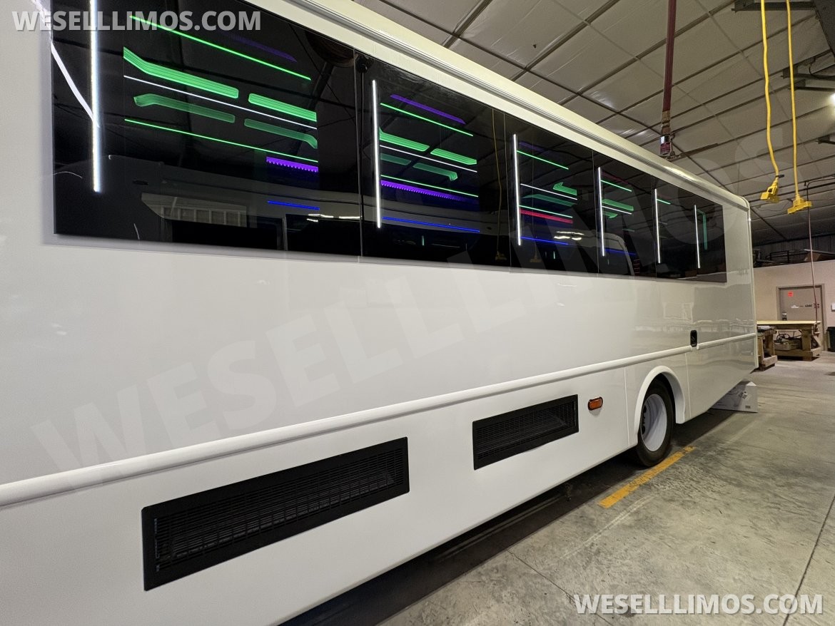 Photo of Limo Bus for sale: 2026 Ford F-550 420&quot; by LGE COACHWORKS