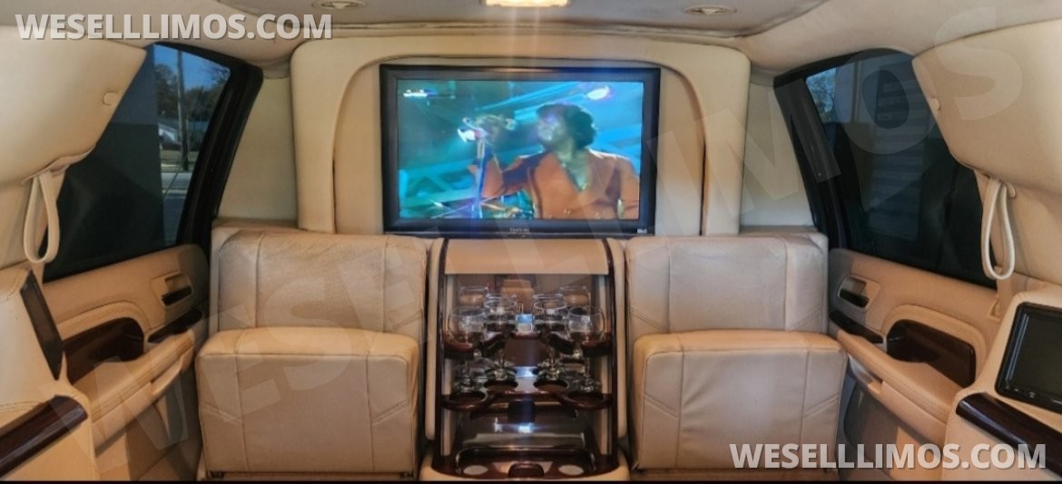 Photo of CEO SUV Mobile Office for sale: 2007 Cadillac Escalade ESV by LCW