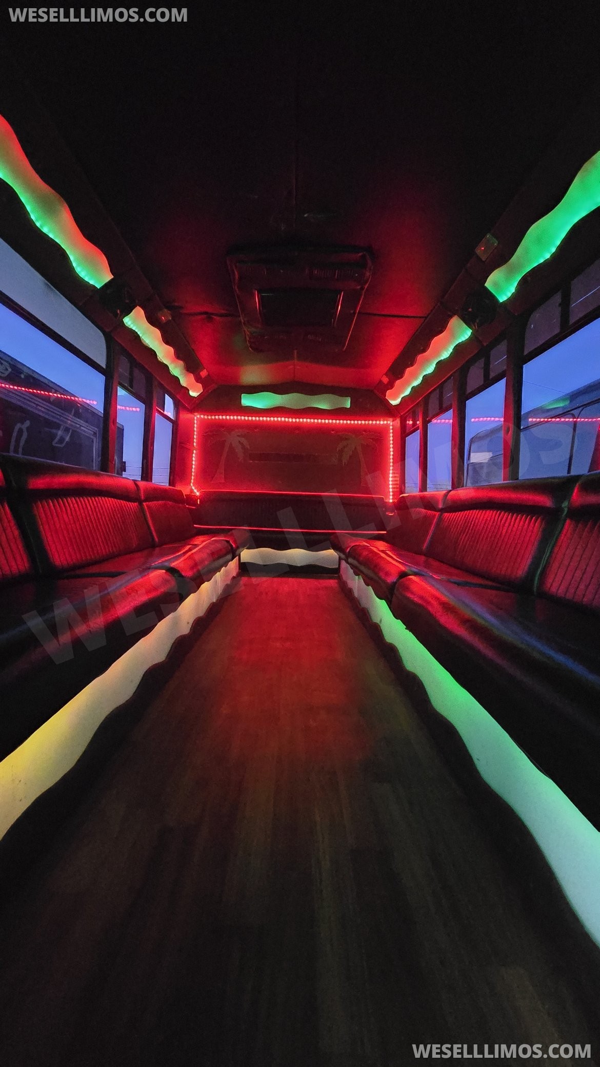 Photo of Limo Bus for sale: 2005 Chevrolet C5500