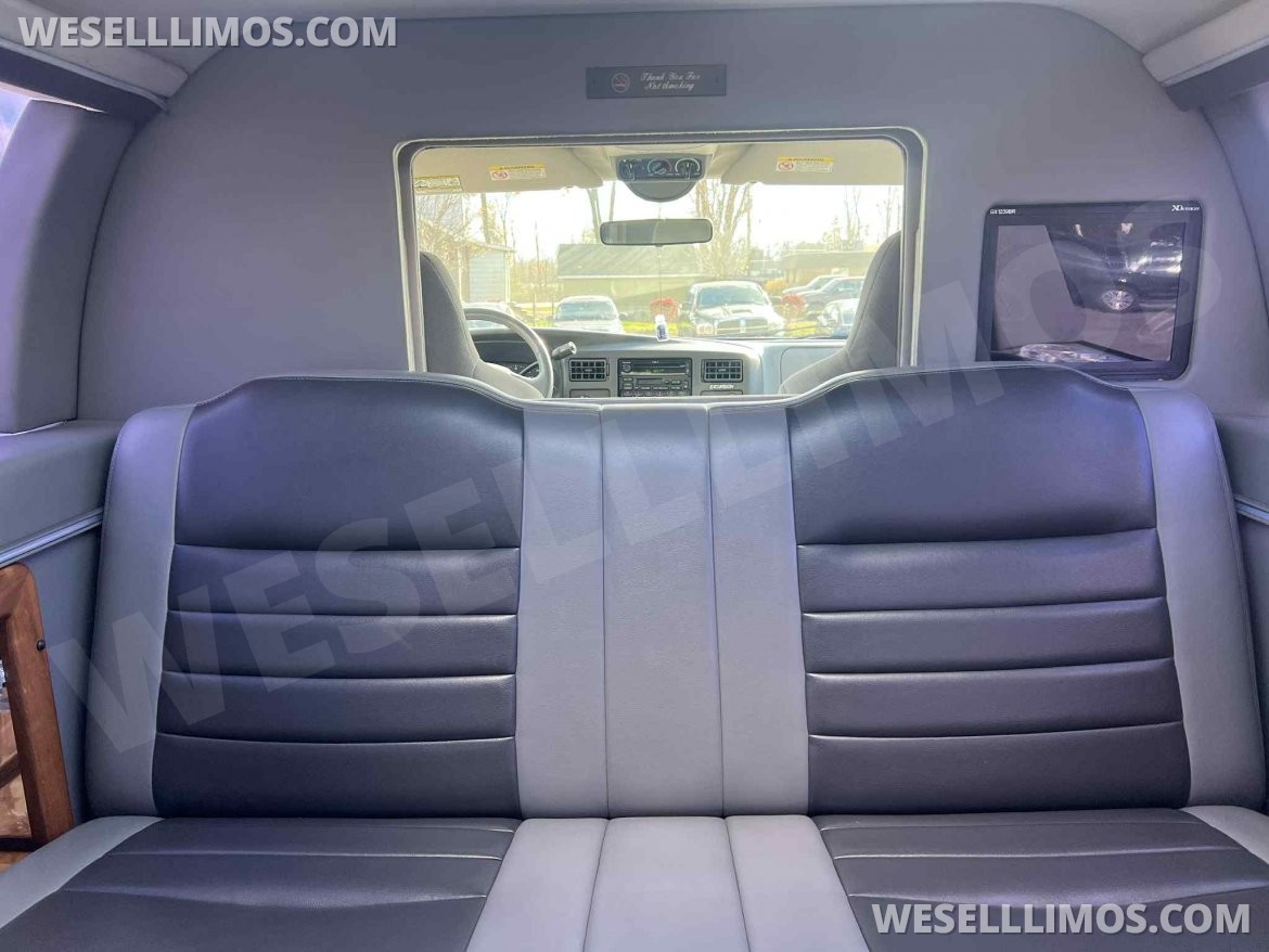 Photo of Limousine for sale: 2004 Ford Excursion