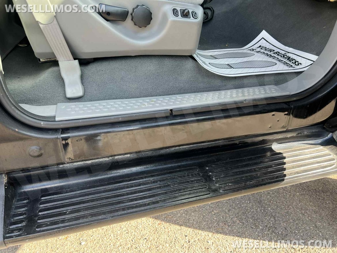 Photo of Limousine for sale: 2004 Ford Excursion