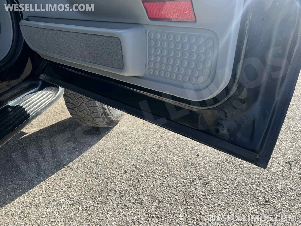 Photo of Limousine for sale: 2004 Ford Excursion