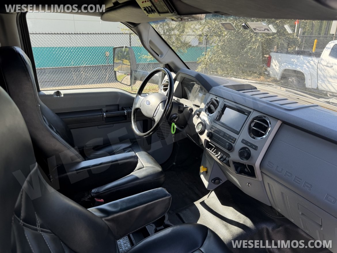 Photo of Shuttle Bus for sale: 2015 Ford F650 GM 40 by Grech