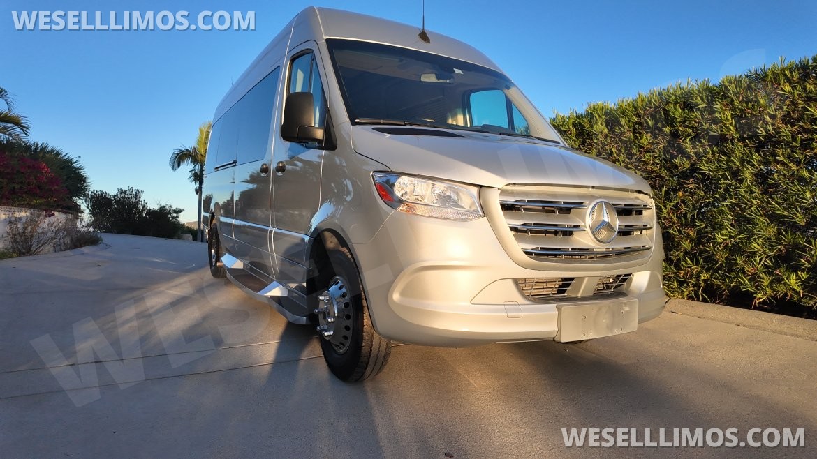 CEO SUV Mobile Office for sale: 2019 Mercedes-Benz Med Spa Sprinter Van by Midwest Automotive Designs