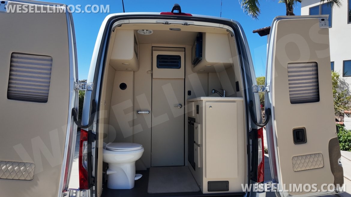 Photo of CEO SUV Mobile Office for sale: 2019 Mercedes-Benz Med Spa Sprinter Van by Midwest Automotive Designs